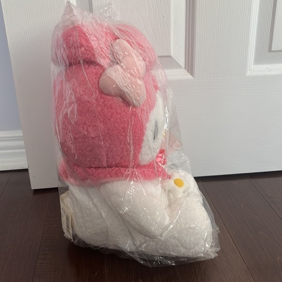 My Melody Plushie - Picture 3 of 4
